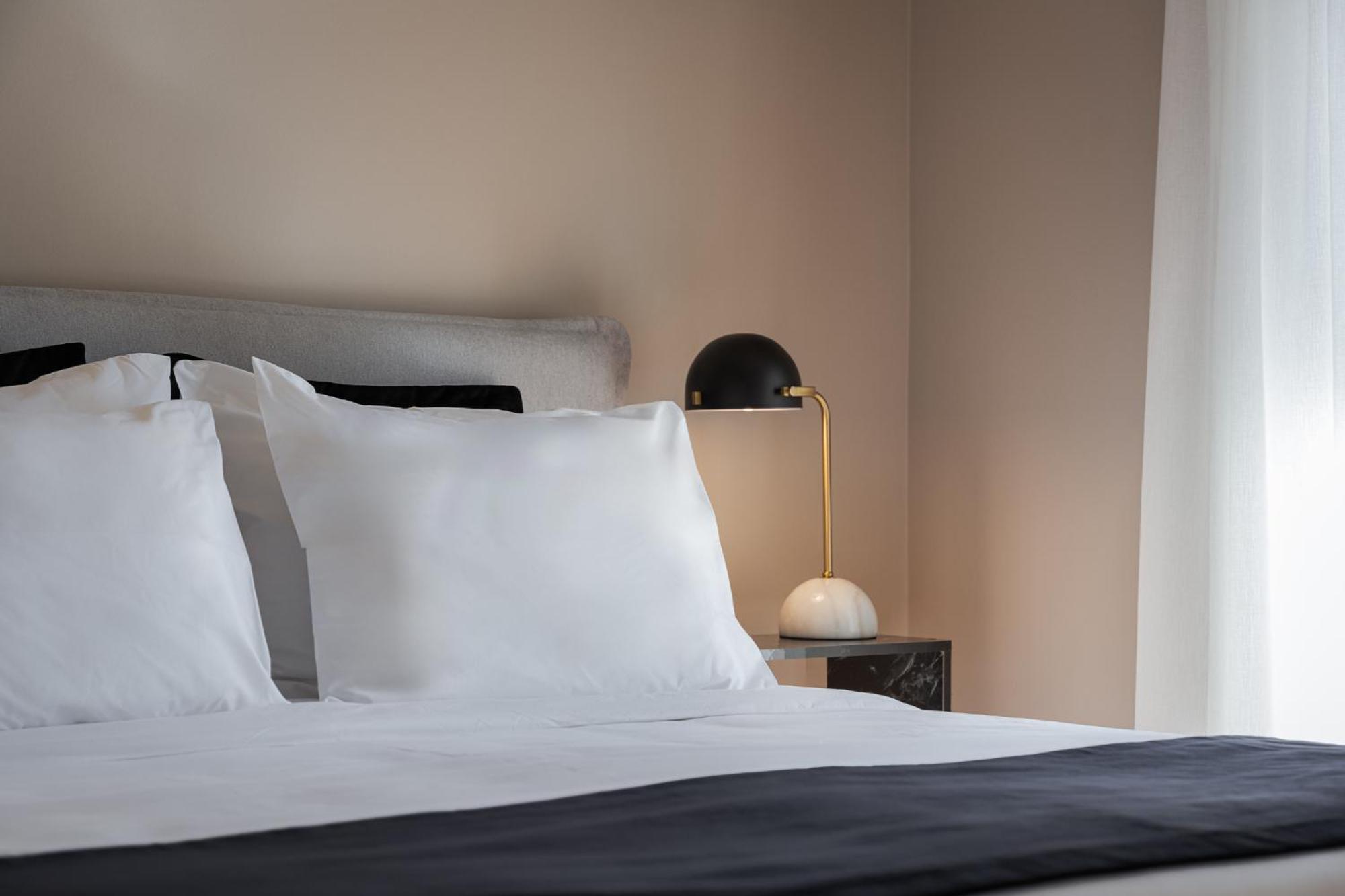 Athenian Grand Riviera Villa Ngoại thất bức ảnh